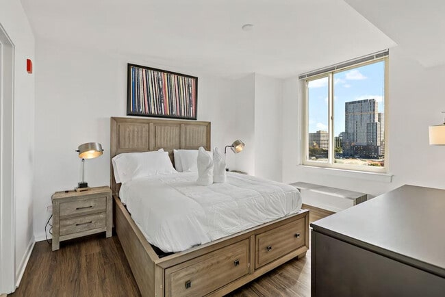 Building Photo - 1751 Pinnacle Dr