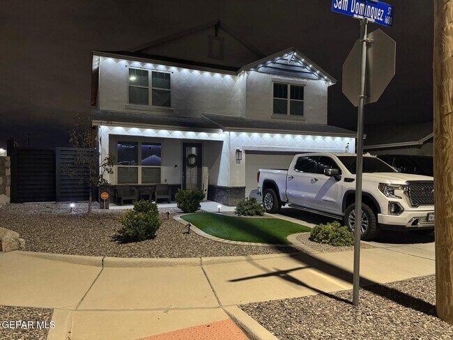 Building Photo - 1621 Sam Dominguez St