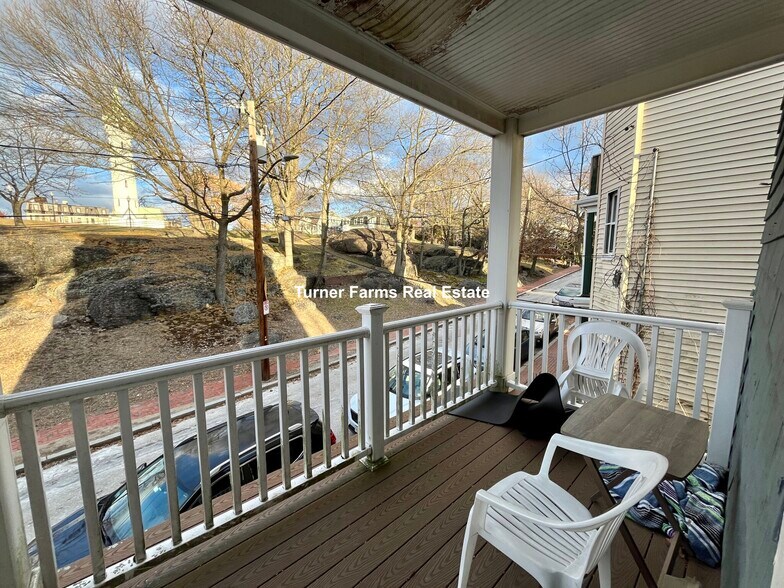 Building Photo - 47 Beech Glen St