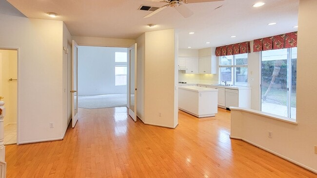 Building Photo - 12138 Wooded Vista Ln