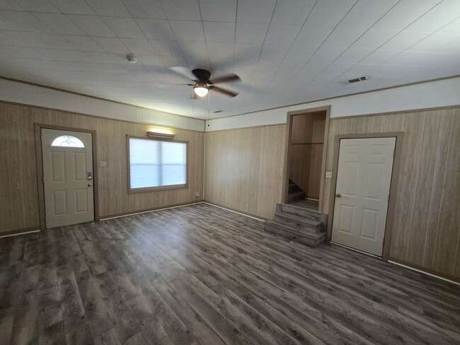 Building Photo - 5195 Seale Rd