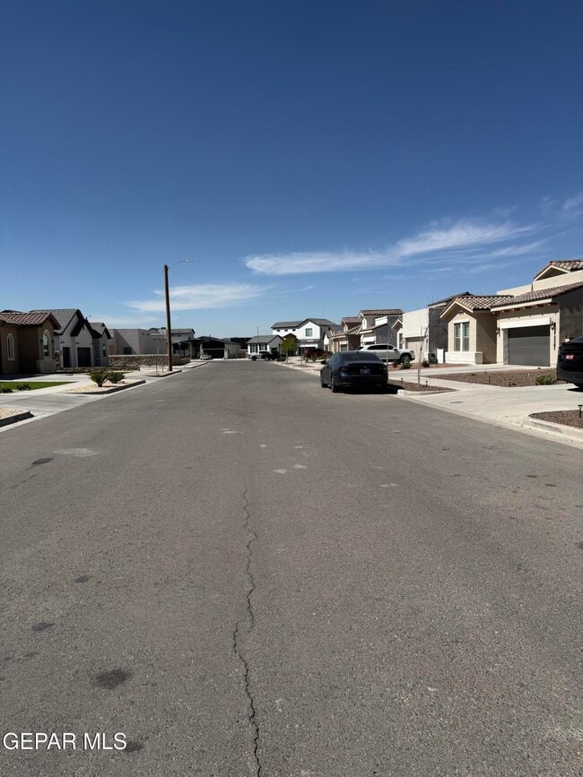 Building Photo - 13389 Carterton Ave