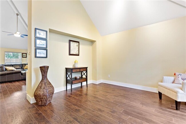 Building Photo - 8203 Miller Falls Dr