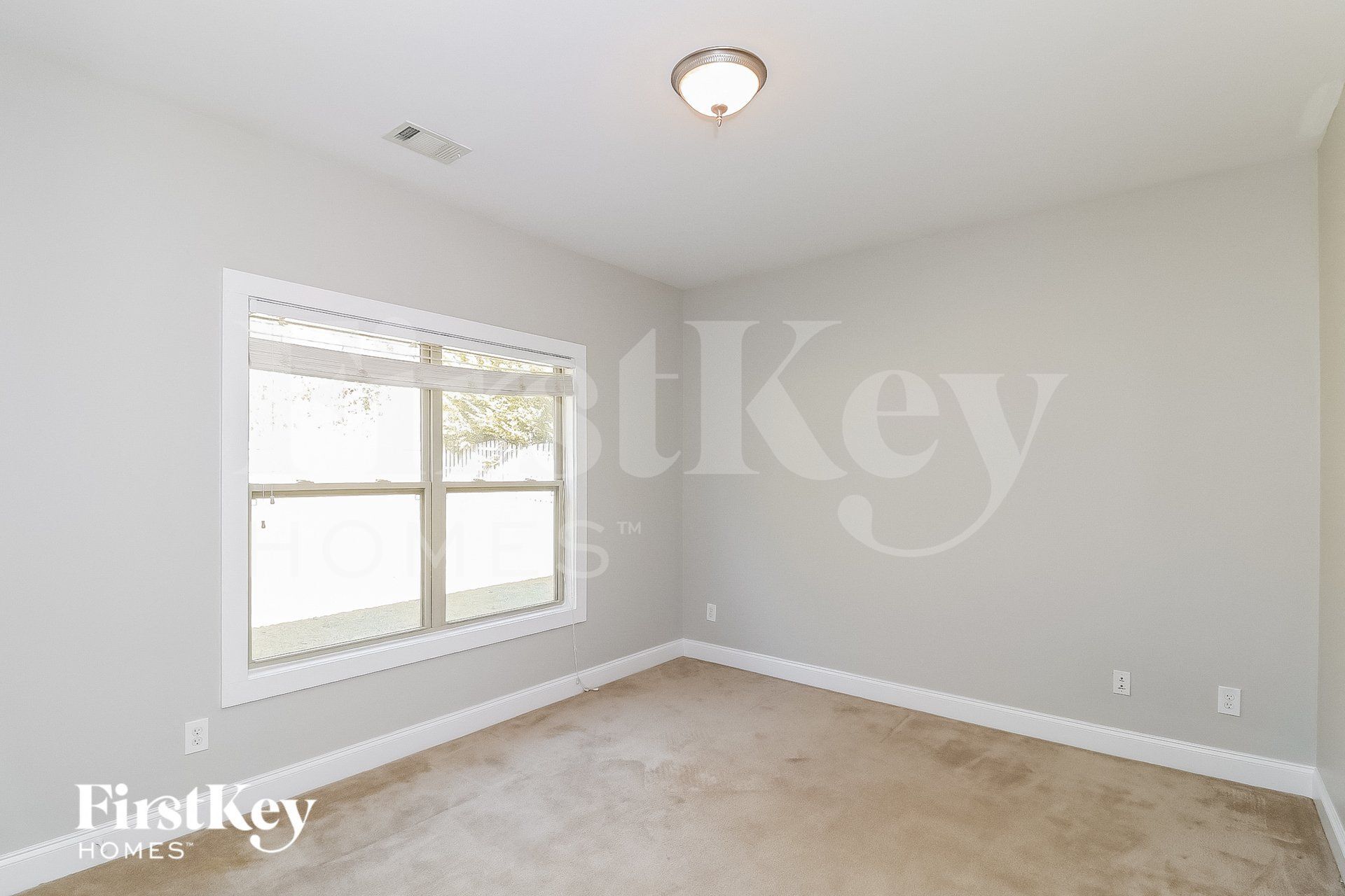 Building Photo - 52 Sweetwater Bridge Cir