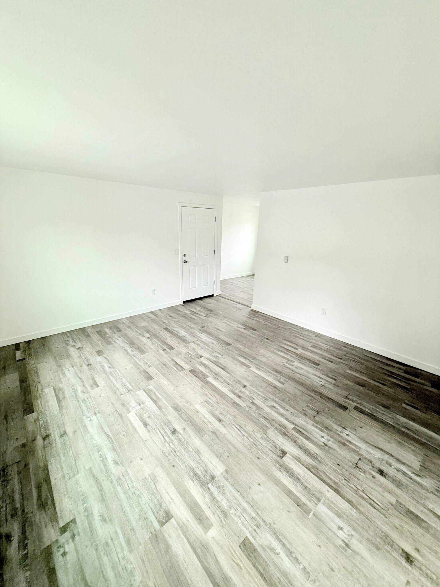 Building Photo - 2302 I St NE