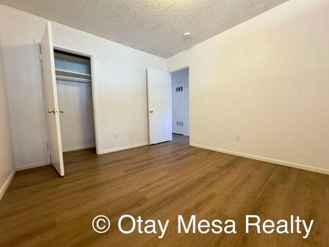 Building Photo - Charming 3-Bedroom Home with Expansive Outdoor Space
