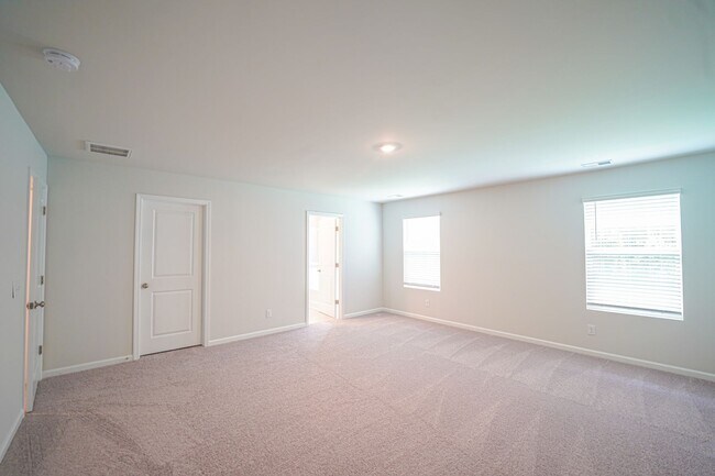 Building Photo - Available Soon!