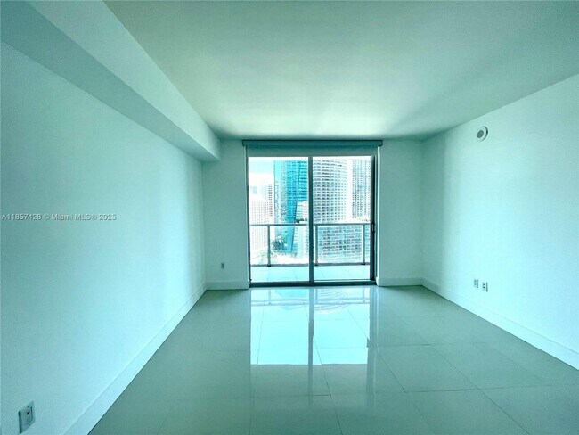 Building Photo - 500 Brickell Ave