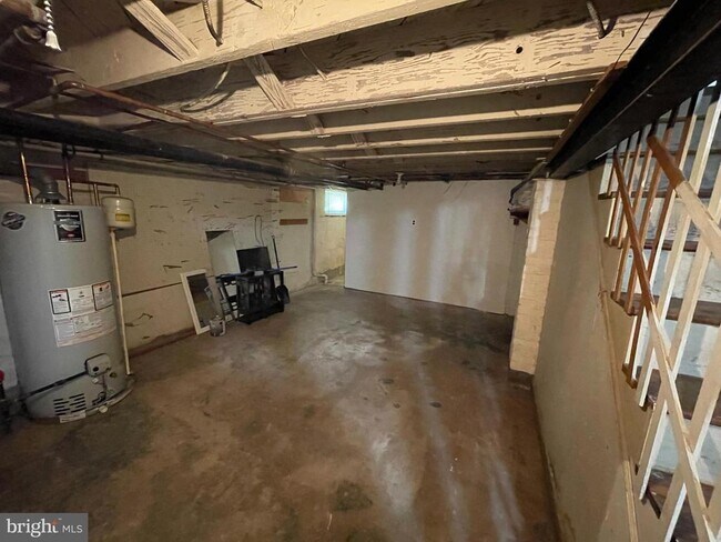 Building Photo - 3017 3rd St N