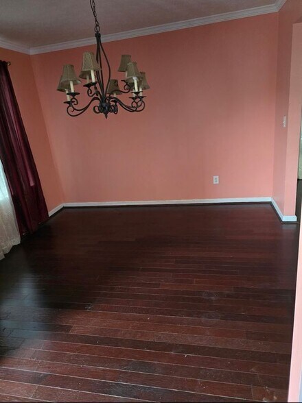 Building Photo - 1358 Cascade View Dr SW