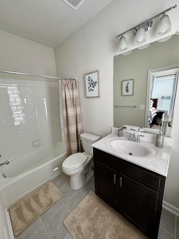 Building Photo - 211 Narrowleaf Way