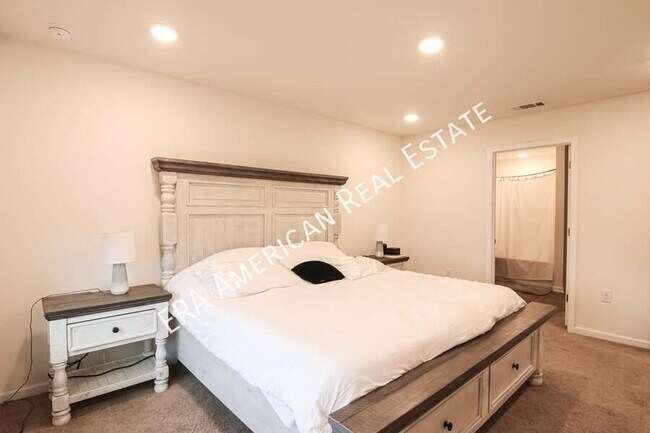 Building Photo - 808 Moorhen Wy