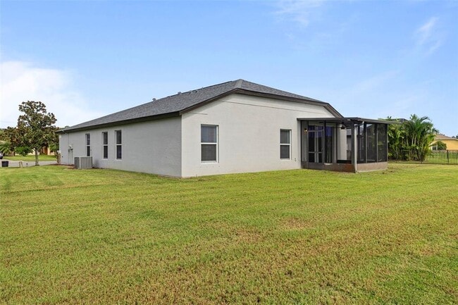 Building Photo - 5941 106th Terrace E