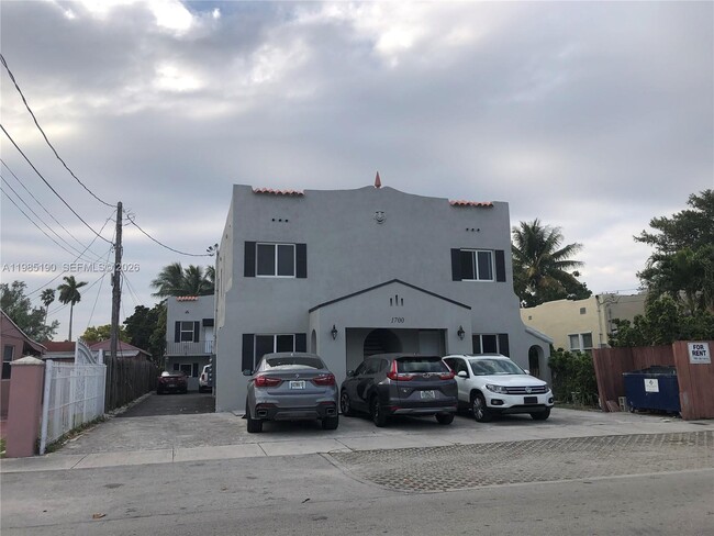 Building Photo - 1700 NW 22nd Ct