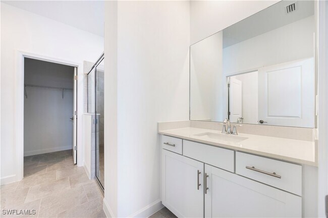 Building Photo - 19597 Hinkley Dr