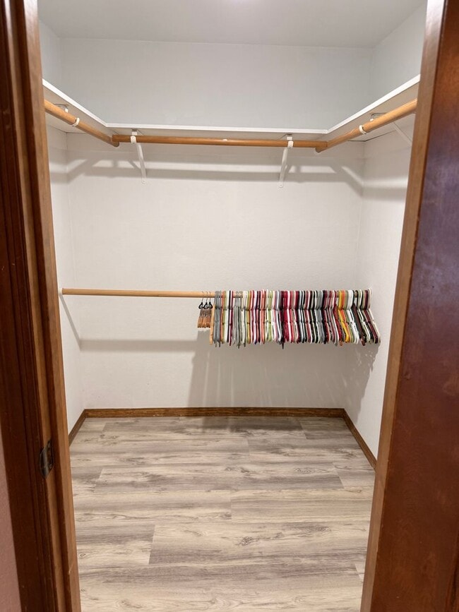 Building Photo - Beautiful Country Club