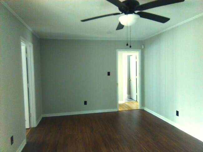 Building Photo - 7204 Standish Ct
