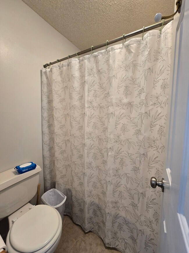 Building Photo - 5945 Lost Creek Dr