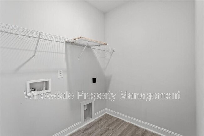 Building Photo - 4940 Enlightenment Rd