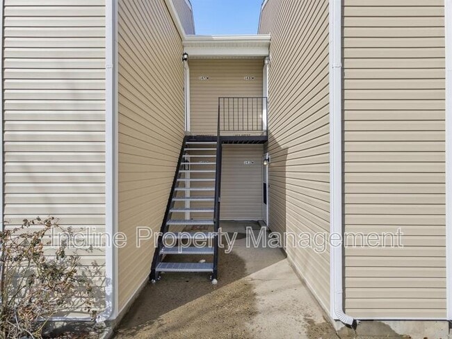 Building Photo - 147 W 905 N