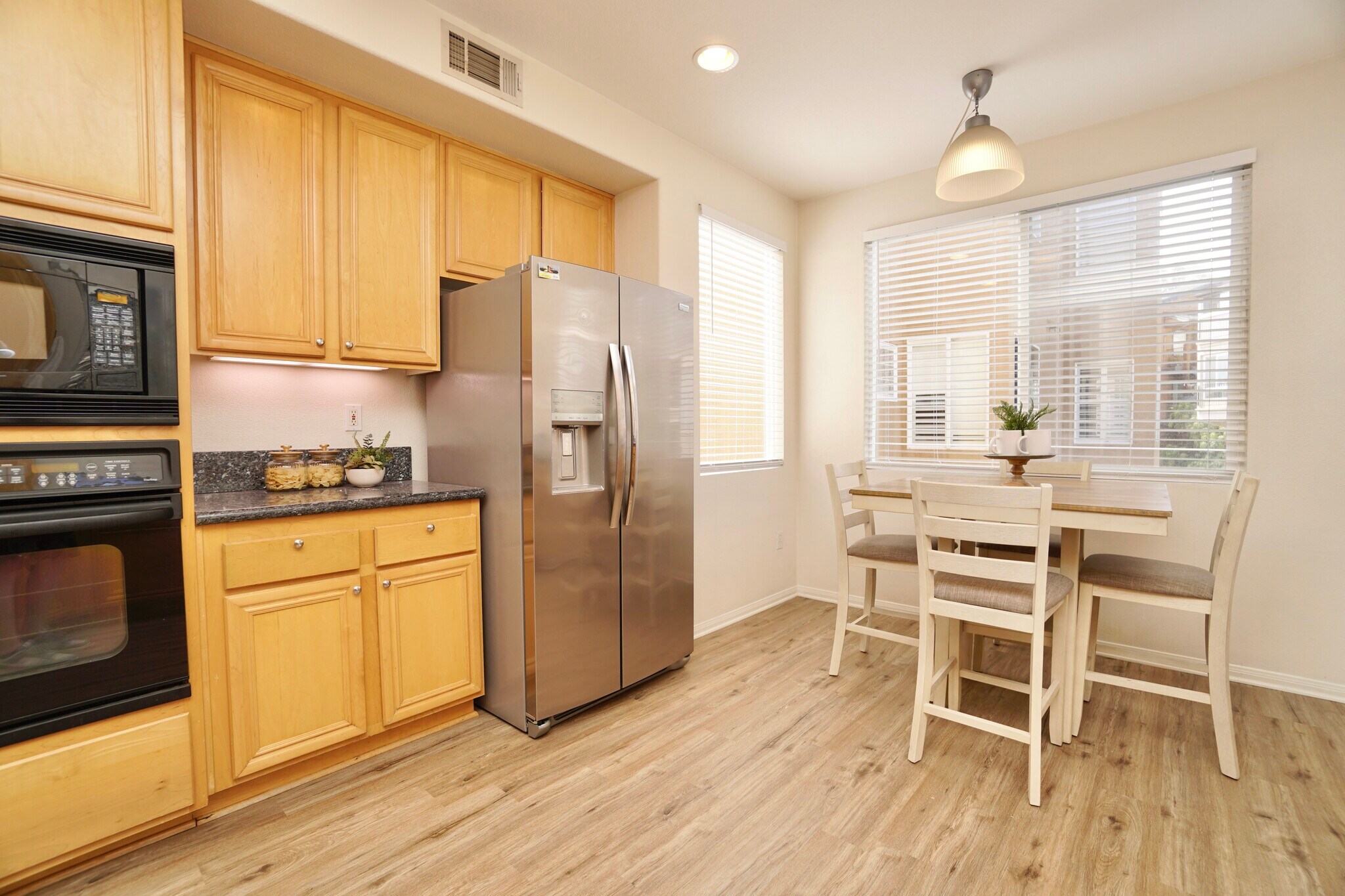 Building Photo - 817 Kalpati Cir