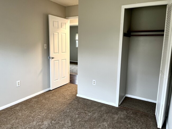 Building Photo - 6390 Firethorn Ave