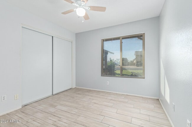 Building Photo - 14237 N 41st Dr