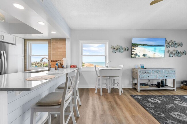 Building Photo - 205 Jimmy Buffett Mem Hwy