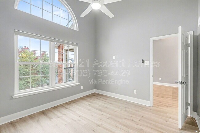 Building Photo - 3313 Wyndham Cir