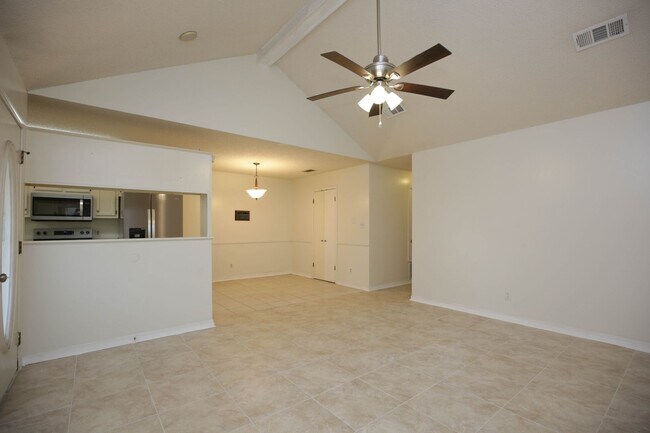 Building Photo - 6972 Weatherwood Dr