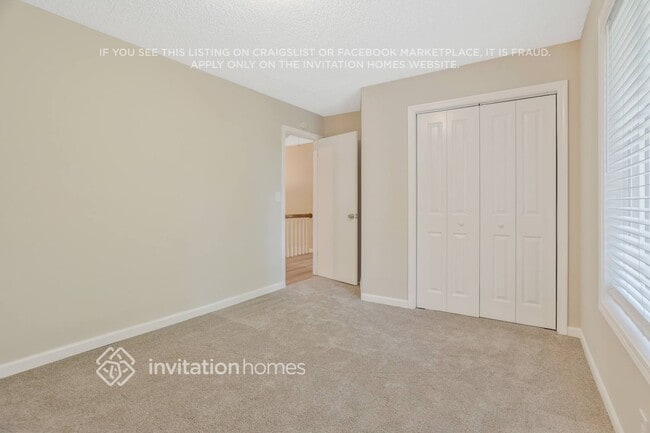 Building Photo - 5789 Chisholm Trail SW