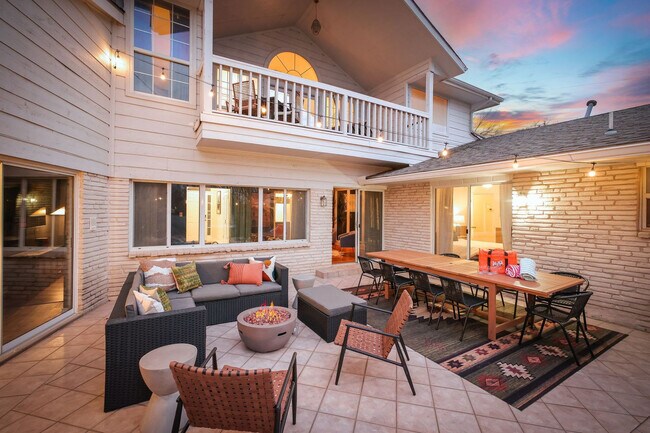 Building Photo - 6605 Countess Adria St