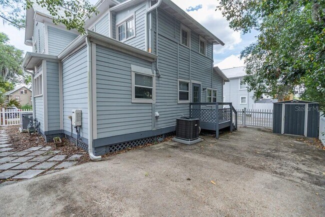Building Photo - 210 Luella Ct