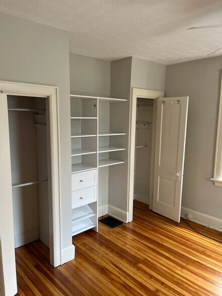2nd floor bedroom - 4333 Eileen Dr