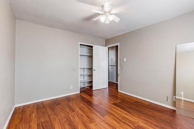 Building Photo - LOMAS/JUAN TABO 3 Bedroom 2 Bath 1/CG