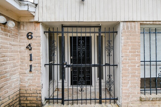 Building Photo - 6411 Teal Run Dr