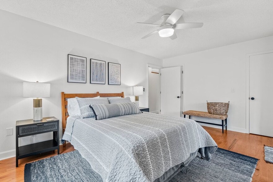 Building Photo - 26 One Blf Ln