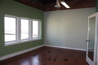 Building Photo - 509 Lawrence St