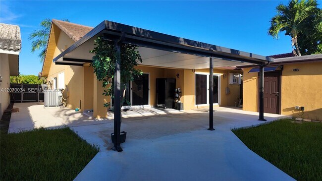 Building Photo - 11570 SW 144th Path
