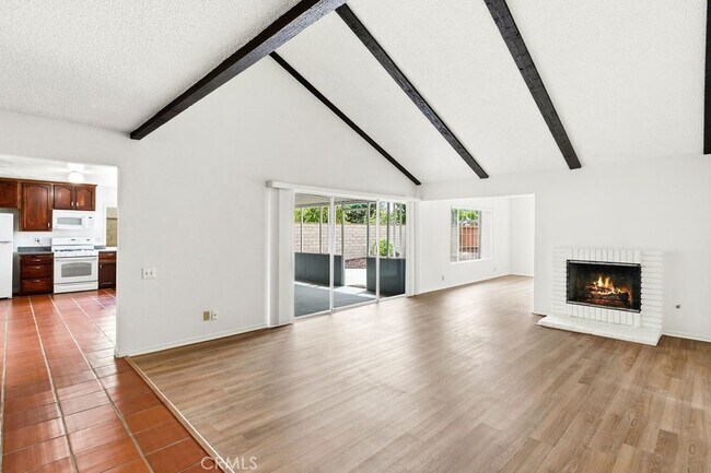 Building Photo - 24031 Olivera Dr