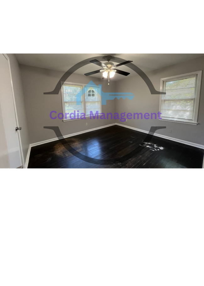 Building Photo - Charming 3 Bedroom Near Downtown.