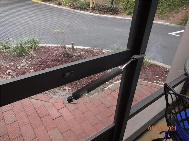 Building Photo - 1144 Delaney Ave