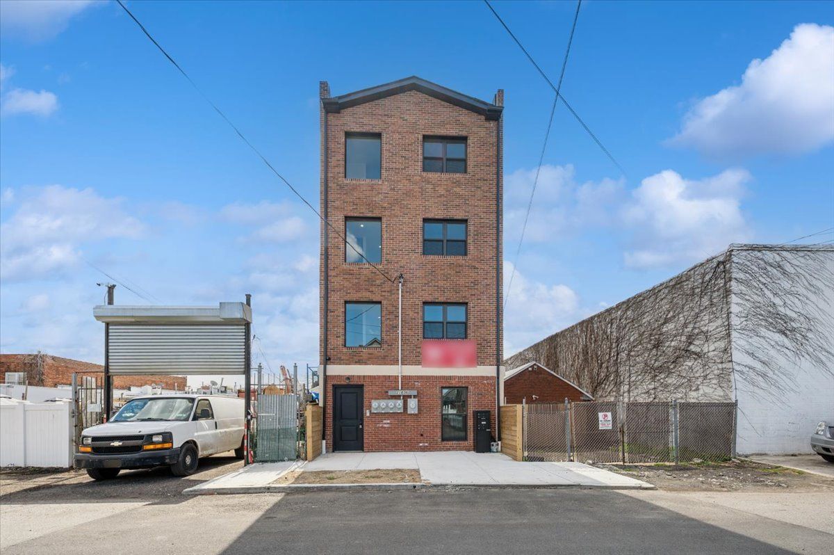 Building Photo - 218-36 133rd Rd