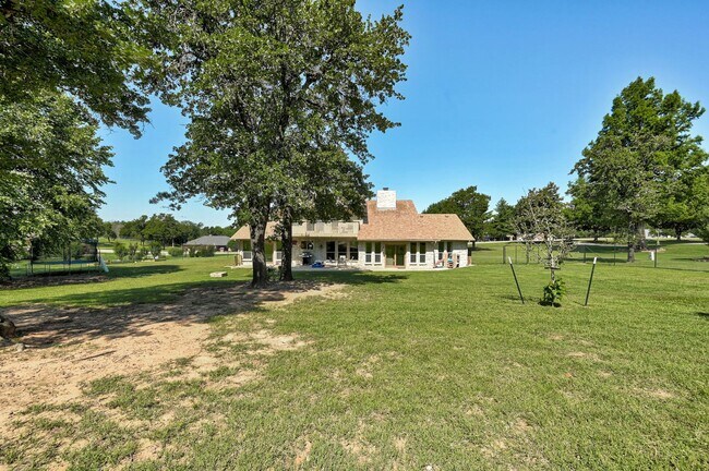 Building Photo - 7808 Forest Ln