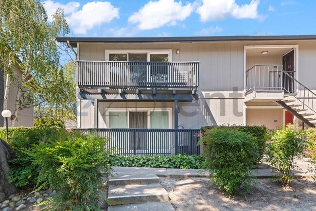 Building Photo - 9085 Alcosta Blvd