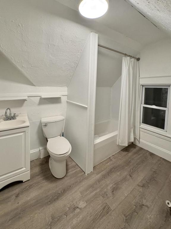 Building Photo - 117 Pierce St