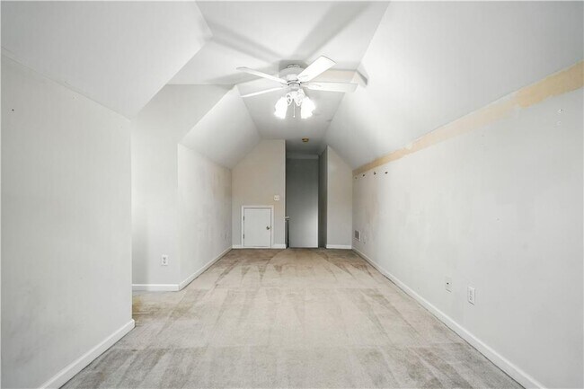 Building Photo - 6745 Fairfield Trce