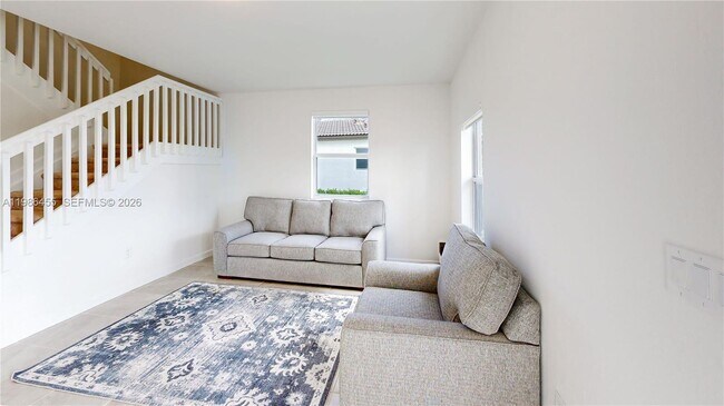 Building Photo - 2333 SE 28th St