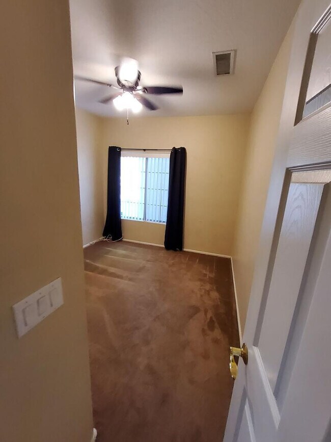 Building Photo - 17421 W Papago St