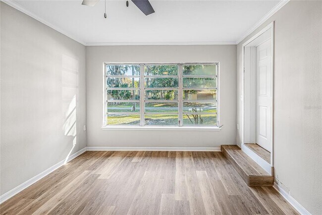 Building Photo - 1607 S Lakeview Ave